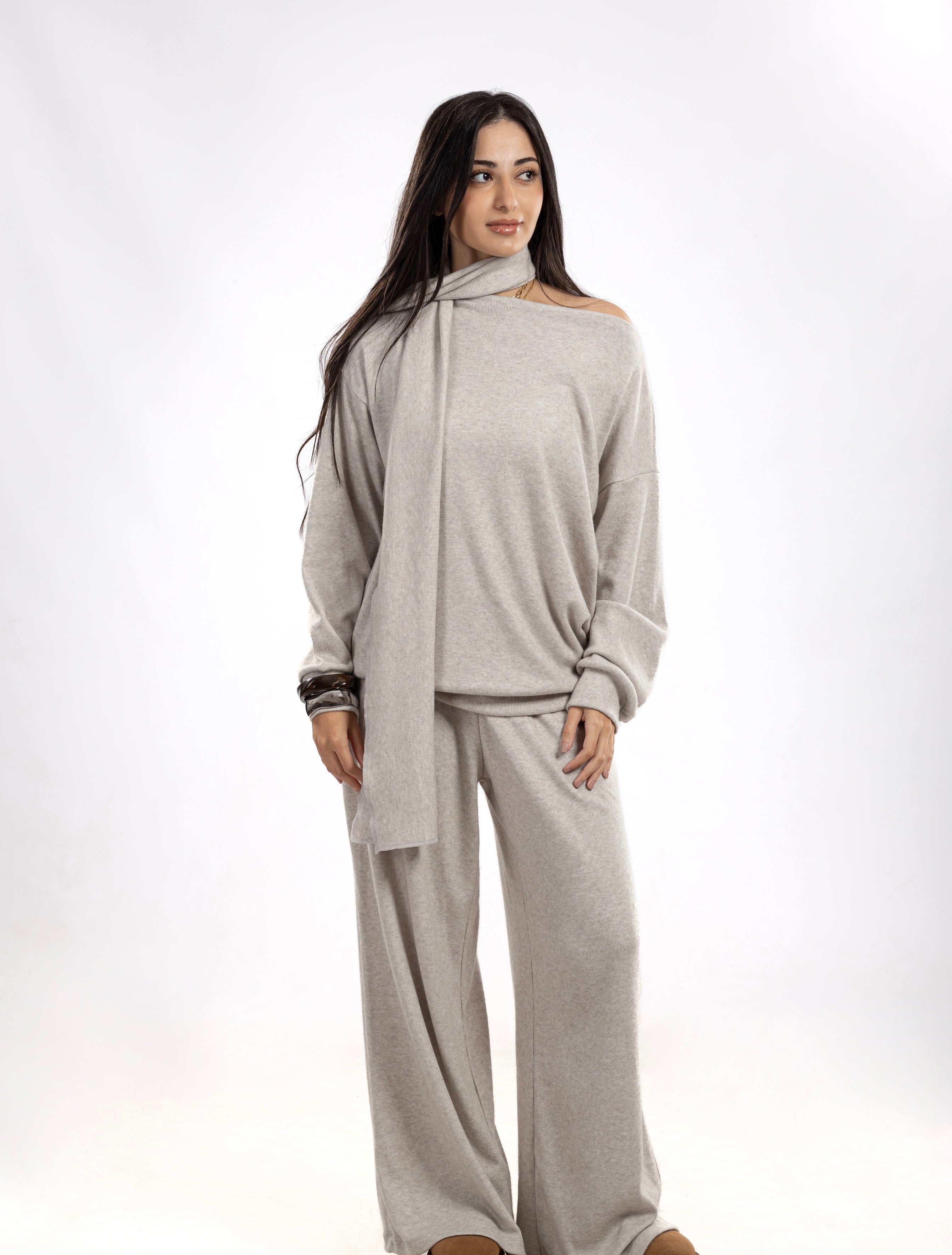 Grey knit set with scarf