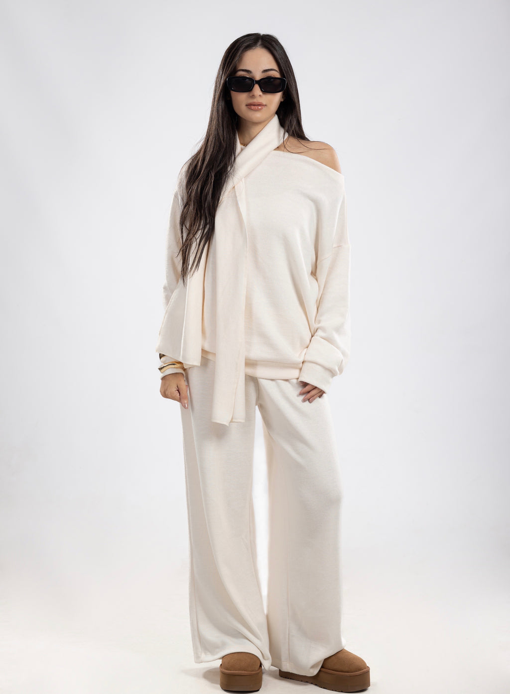 Off white knit set with scarf